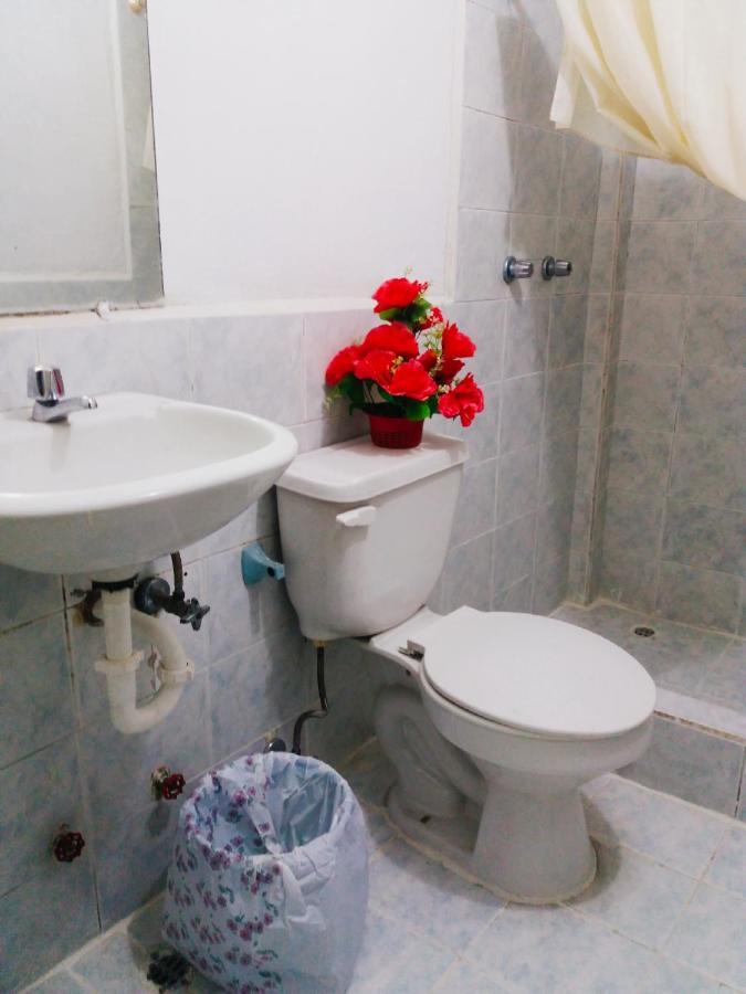 Hotel Nápoles Emperador II Ambato Esterno foto